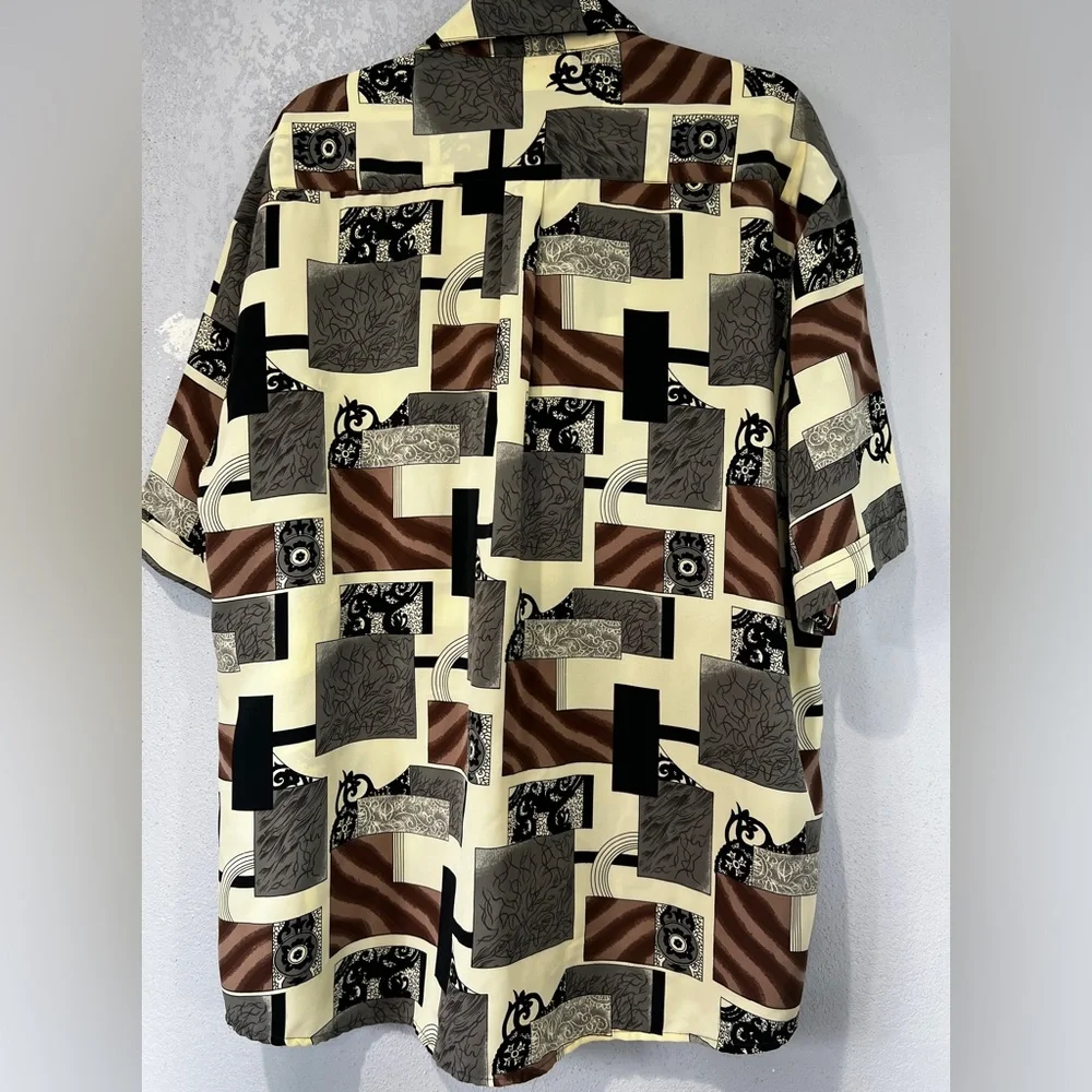Joe Brand Men’s Vintage Pop Art Short Sleeve Shirt, Black/Brown/Cream, Size XL - Picture 2 of 10